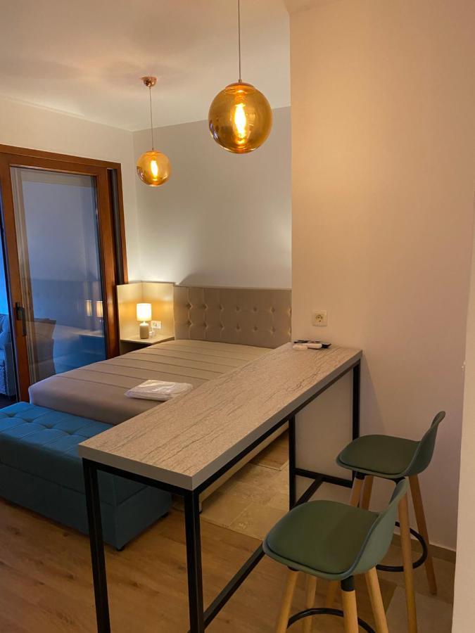 Bitcoin And Ethereum Deluxe Apartments Bar Exterior foto