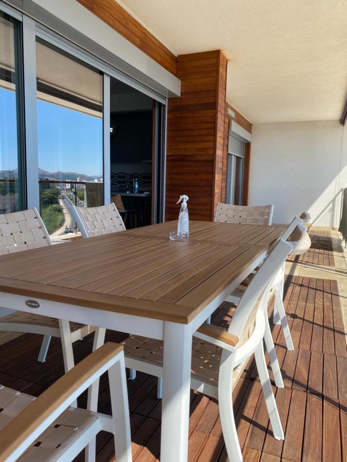 Bitcoin And Ethereum Deluxe Apartments Bar Exterior foto
